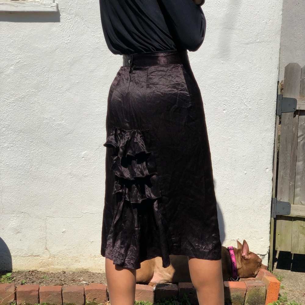 Ruffle Tail Satin Skirt